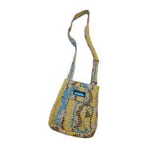 KAVU Keeper Canvas Crossbody Bag/Purse giraffe scale pattern